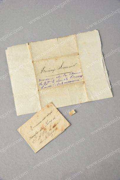 null PRÉCIEUSE RELIQUE
DU DUC DE BERRY (1778-1820).
Fragment d'étoffe provenant de...