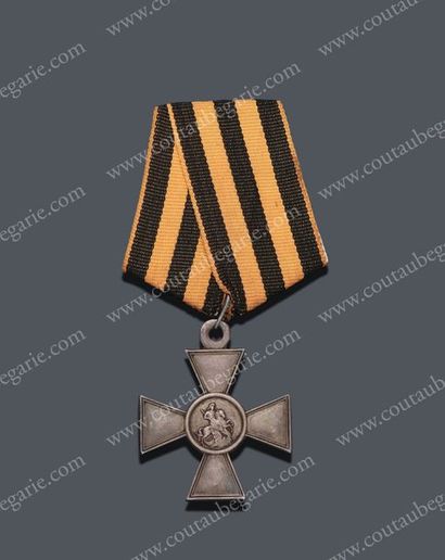 null ORDRE DE SAINT-GEORGES (Russie).
Croix de chevalier, modèle de 4ème classe en...