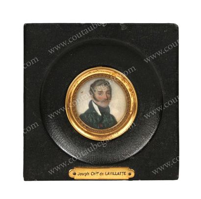 null LAVILLATTE, chevalier Joseph de
Portrait miniature polychrome de forme ronde,...