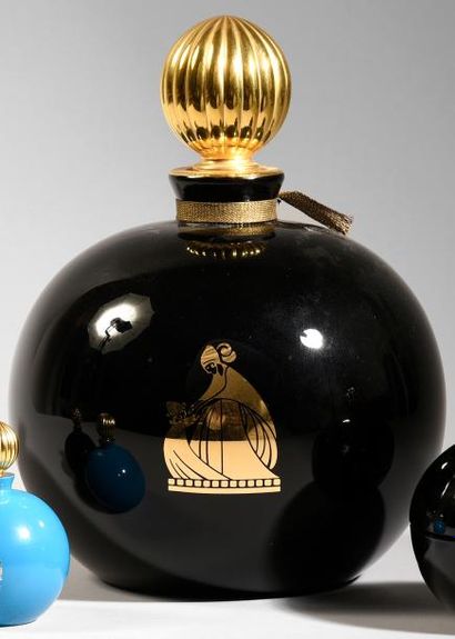Lanvin parfums (années 1990) 
Important flacon publicitaire décoratif modèle «boule...