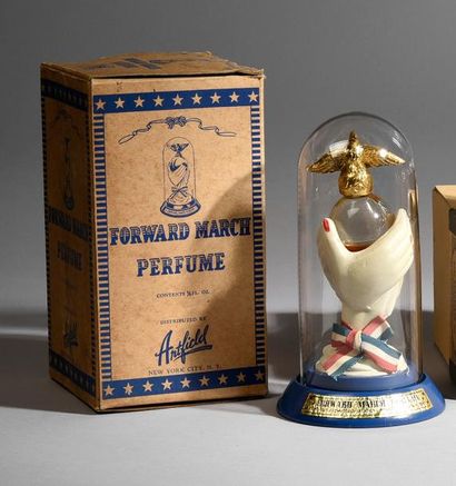 Artfield creation «Forward March Perfume» - (1941 - Etats Unis)
Présenté dans son...