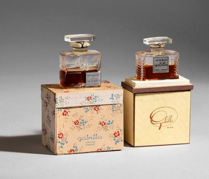 GABILLA «Intrigue» - (années 1935-1940)
Présentés dans leur coffret cubique en carton...