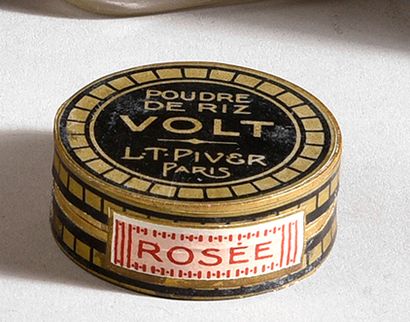 L.T.PIVER «Volt» - (années 1920)
Rarissime boite de poudre diminutive en carton gainé...