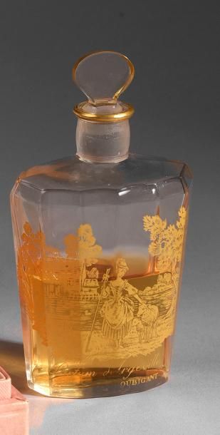 Houbigant «Le Parfum d'Argeville» - (1917)
Flacon en cristal incolore pressé moulé...