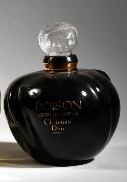 CHRISTIAN DIOR «Poison» - (1985)
Modèle «pomme d'Adam» dessiné par Véronique Monod...