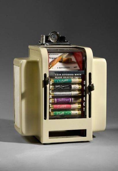 FITCH MFG COMPANY Globe Perfume Dispenser - (1950 - Californie)
Amusant distributeur...