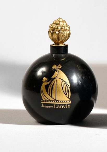 Jeanne LANVIN «Arpège» - (1927)
Flacon modèle «boule noire» en verre opaque noir...