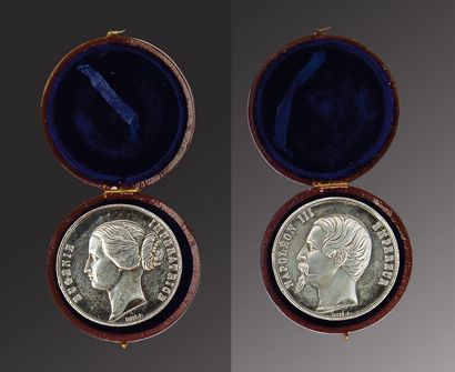 null Napoléon III, empereur des Français. Médaille en argent souvenir de l'Exposition...
