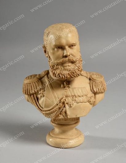 null ALEXANDRE III, empereur de Russie (1845-1894)
Petit buste en plâtre teinté,...