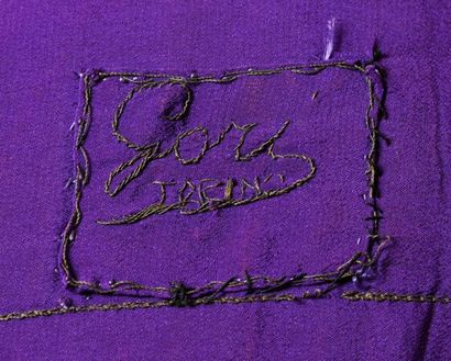 null Cape et manteau du soir en velours, vers 1920-1930, cape violette griffée Gori...
