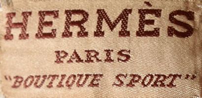 null Rare jupe griffée Hermès Boutique sport, vers 1930, jupe droite en tartan crème,...