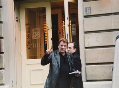 null Hallyday, Johnny 2001.
«Rue Balzac». La plaquette originale, menu et ticket...