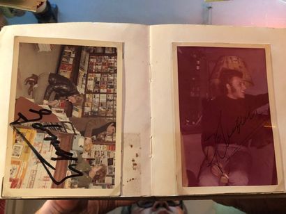 null Johnny Hallyday 1967.
Album photographique original (15x13 cm) contenant 44...