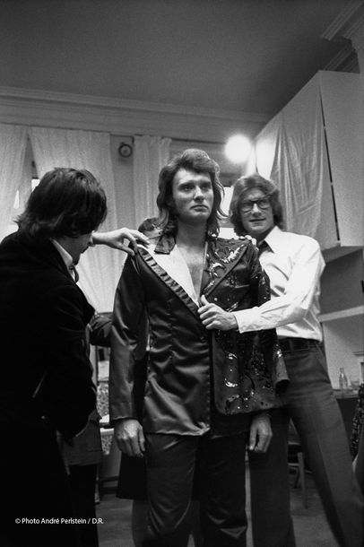 null Yves Saint Laurent / Johnny Hallyday tenue de scène pour le Palais des Sports...