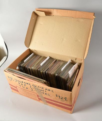 null DALIDA
Une collection complète de 335 disques (45 tours) publiés à l'étranger,...