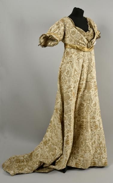 null Spectaculaire robe pour un bal travesti, vers 1910, robe taille haute à traine...