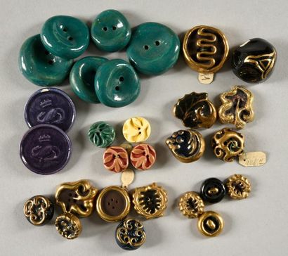 null Réunion de boutons, 1930-1940 environ, boutons en céramique, principalement...