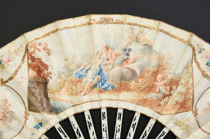 null Zéphyr et Flore, vers 1770
Eventail plié, feuille en peau montée à l'anglaise,...