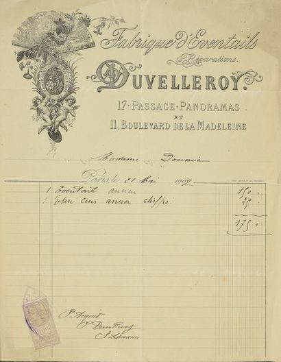 null Facture de la maison Duvelleroy, 1902
A l'adresse de la boutique 17 passage...