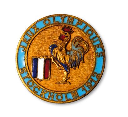 1912. Stockholm. Badge émaillé officiel de l'équipe de France. Diamètre 27 mm. Très...