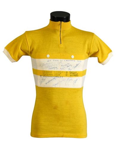 null Maillot de leader du Tour de l'Avenir 1967 avec les signatures des vainqueurs...
