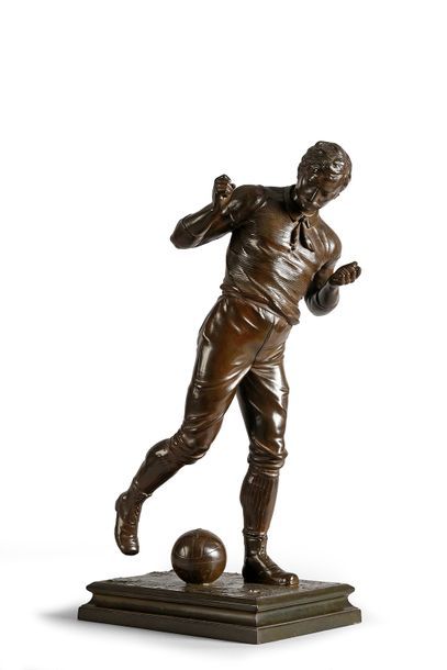 null Sculpture en bronze. «Le Dribble». Circa 1890. Rare représentation du football...