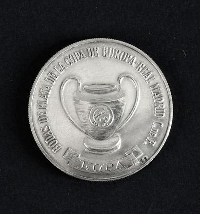 null Médaille officielle du Real Madrid offerte à Raymond Kopa pour commémorer la...