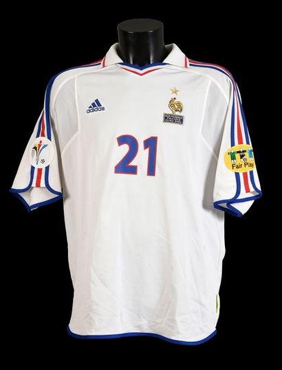 null Christophe Dugarry.
Maillot n° 21 porté avec l'équipe de France à l'Euro 2000...