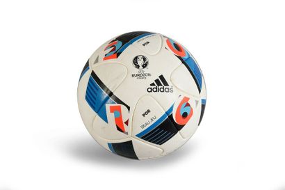 null Ballon «Beau Jeu» (official match ball) utilisé à l'entrainement à Marcoussis...