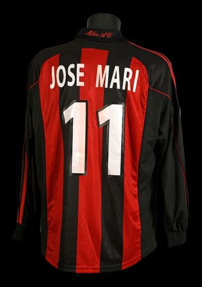 null José Mari.
Maillot n°11 du Milan AC pour la rencontre de Ligue des champions...
