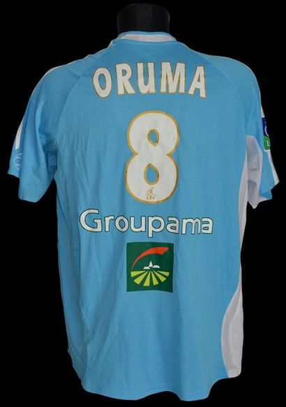null Wilson Oruma.
Maillot n°8 de l'Olympique de Marseille pour la saison 2009-2010...