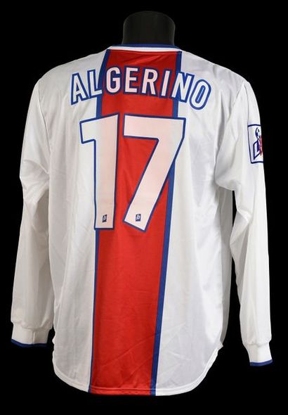null Jimmy Algerino n°17.
Maillot porté avec le Paris Saint-Germain lors de la saison...