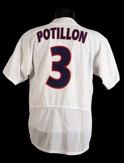 null Lionel Potillon n°3.
Maillot porté avec le Paris Saint-Germain en match amical...