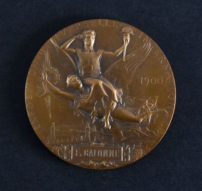 null Médaille de partipant à l'Exposition Universelle. En bronze.
Diamètre 63 mm....