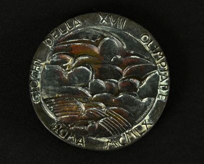 null Médaille officielle de participant. Graveur E. Greco. En bronze coulé.
Diamètre...