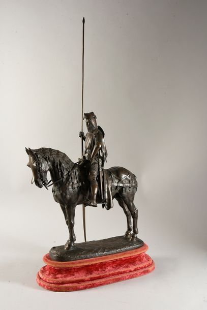 Emmanuel Fremiet (1824-1910) "Le duc d'Orléans à cheval"
Bronze à patine brun-clair.
H.:70cm

Sculpture...