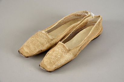 null Paire de chaussures d'intérieur, second quart du XIXe siècle, fins souliers...