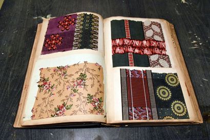 null Album d'empreintes daté 1860, décors de 2 à 8 couleurs environ à toutes échelles...