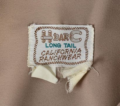 null HALLYDAY JOHNNY (1943/2017) : 1 chemise de scène, de marque « CALIFORNIA RANCHWEAR »...