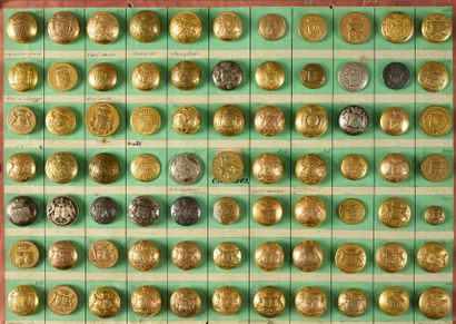 null Planche de 77 boutons de livrées dorés et argentés dont: d'Anthouard de Vraincourt,...