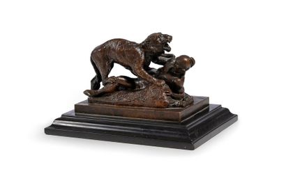 Antoine RIVOULON (1801 - 1864) Indien attaqué par un tigre.
Bronze à patine brune,...