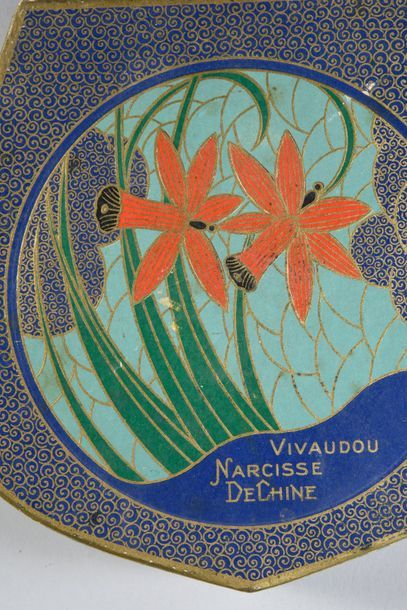 VIVAUDOU «Narcisse» - (années 1920)
Superbe coffret en carton gainé de papier polychrome...