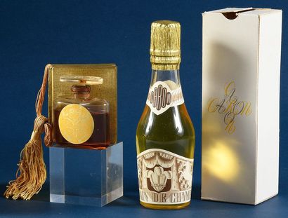 CARON - (années 1950) Lot comprenant le flacon «bouteille de champagne» contenant...