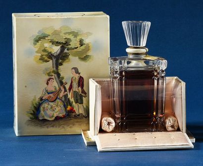 Coty «Le Vertige» - (1905)
Version datant de 1936: flacon moderniste en cristal incolore...
