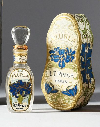 L.T.PIVER «Azuréa» - (années 1910)
Présenté dans son coffret chantourné en carton...