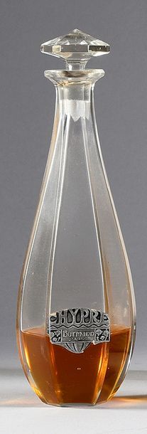 Burmann «Chypre» - (années 1920)
Rare flacon carafon en verre incolore pressé moulé...