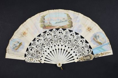 null Chinoiserie, vers 1850
Eventail plié, feuille en papier lithographié d'une vendeuse...