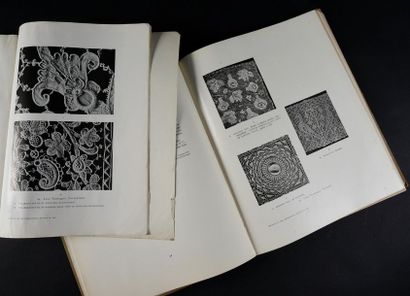 null “Antique Laces of the American Collectors", 1926.
Texte de Morrris et Marian...