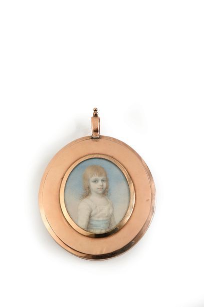 Ecole Anglaise du XVIIIè siècle. Portrait d'une jeune fille.
Cadre en pomponne, cheveux...