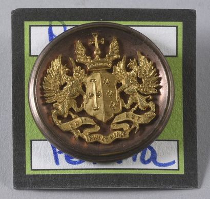 null Put of PAIVA / PEIRERA

Large golden button, applied arms. Perrin n°3418

